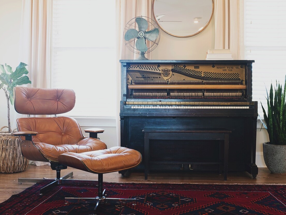 upright piano
