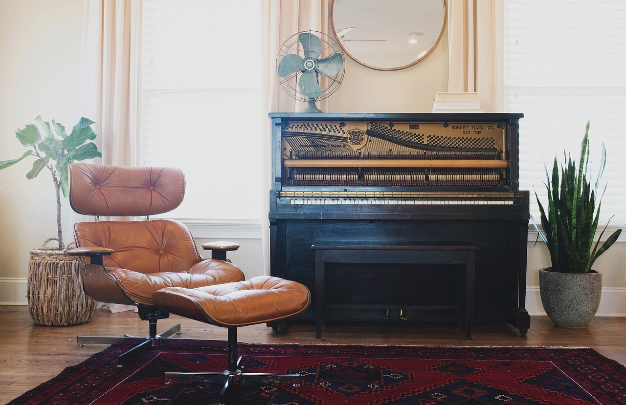 upright piano
